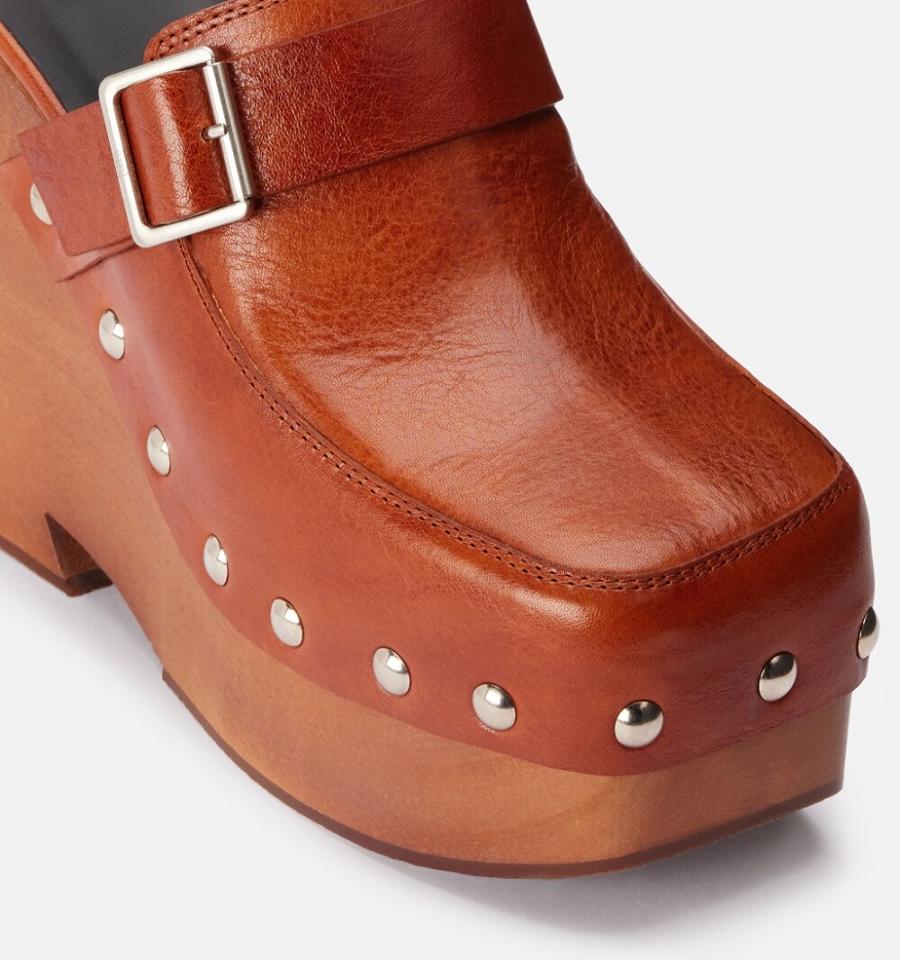 Brown Ami Paris Close Toe Clogs | ami_IE303